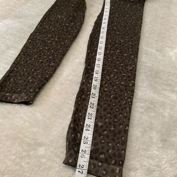 Spanx Look At Me Now Seamless Leggings Olive Leopard Womens Large New NWT - Picture 2 of 8